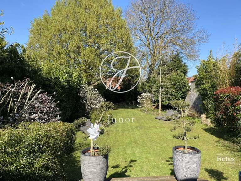 Maison Sainghin-en-Mélantois - 5 chambres - 217m²
