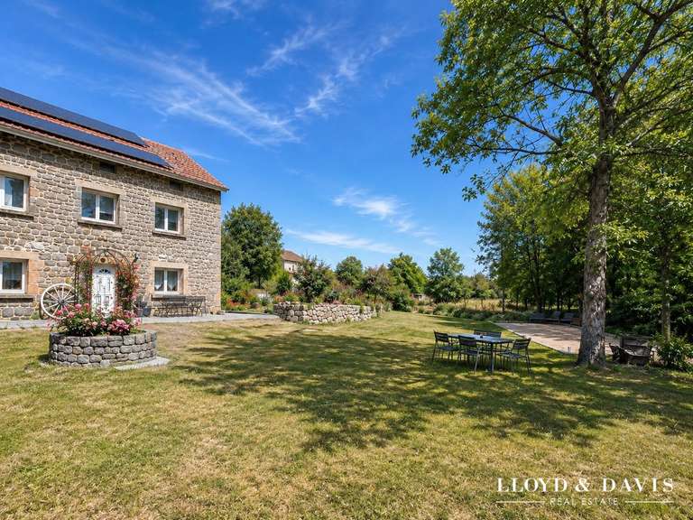 Maison Saint-Agrève - 7 chambres - 286m²