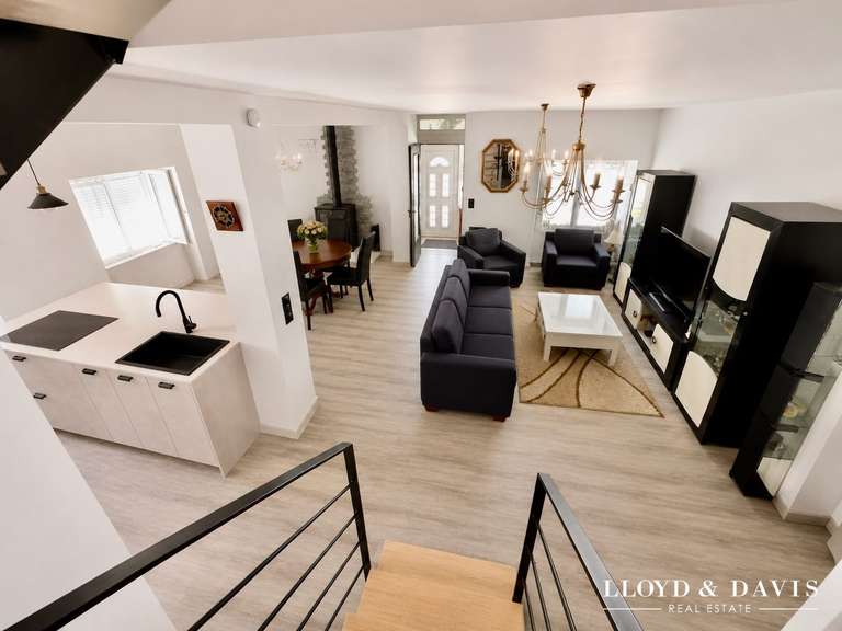 Maison Saint-Agrève - 7 chambres - 286m²
