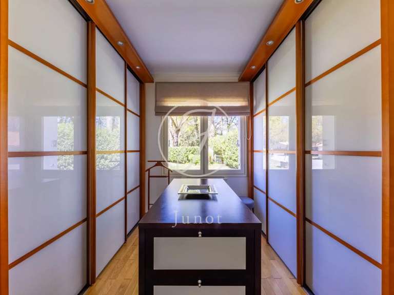 Maison Saint-Aignan-Grandlieu - 4 chambres - 651m²