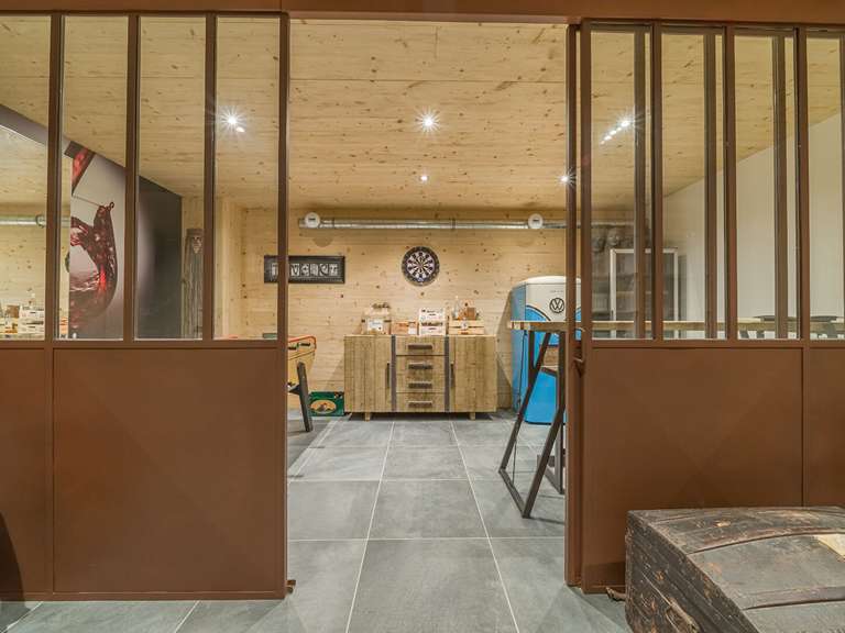 Maison Saint-Alban-Leysse - 3 chambres - 200m²