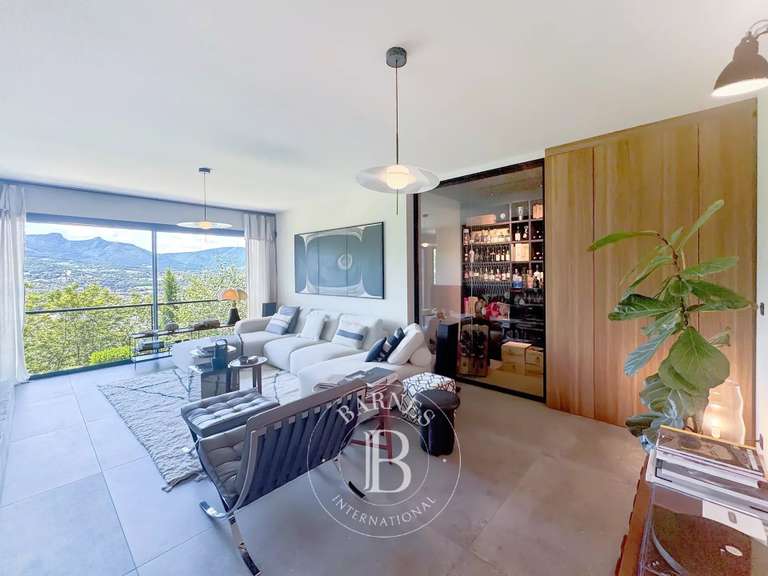 Maison Saint-Alban-Leysse - 3 chambres - 239m²
