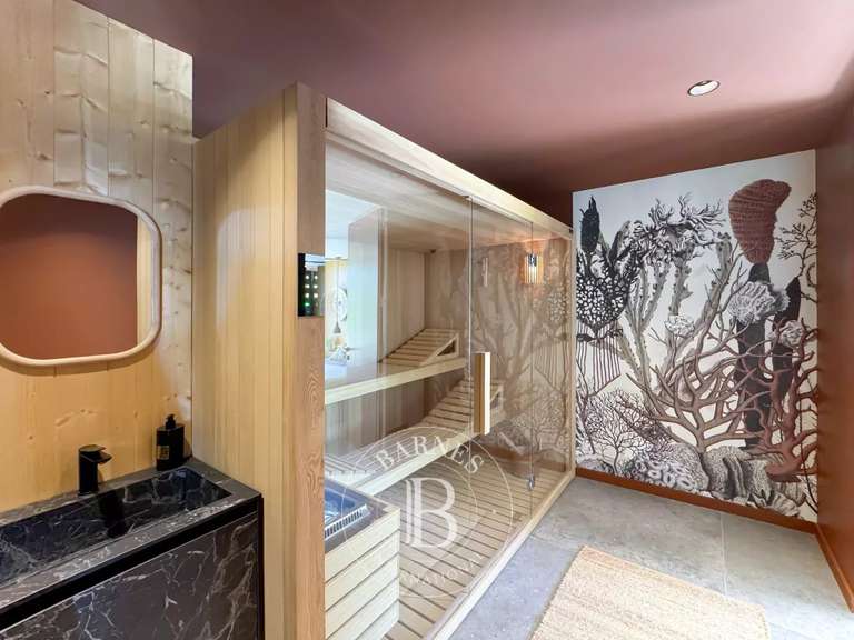 Maison Saint-Alban-Leysse - 3 chambres - 239m²