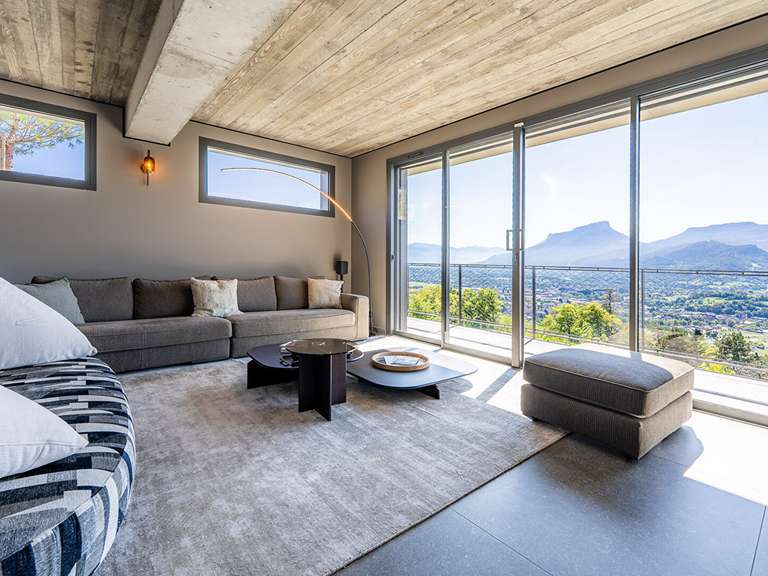 Maison Saint-Alban-Leysse - 3 chambres - 175m²