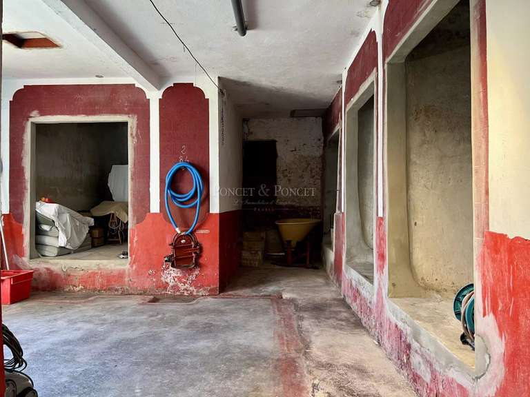 Domaine viticole Saint-Alexandre - 8 chambres - 1430m²