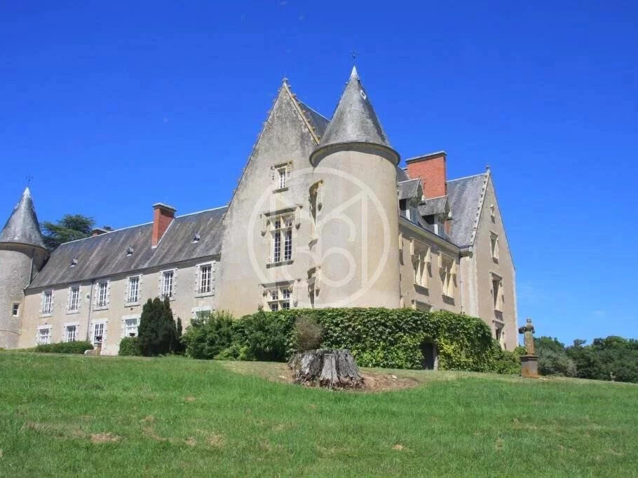 Castle Saint-Amand-Montrond