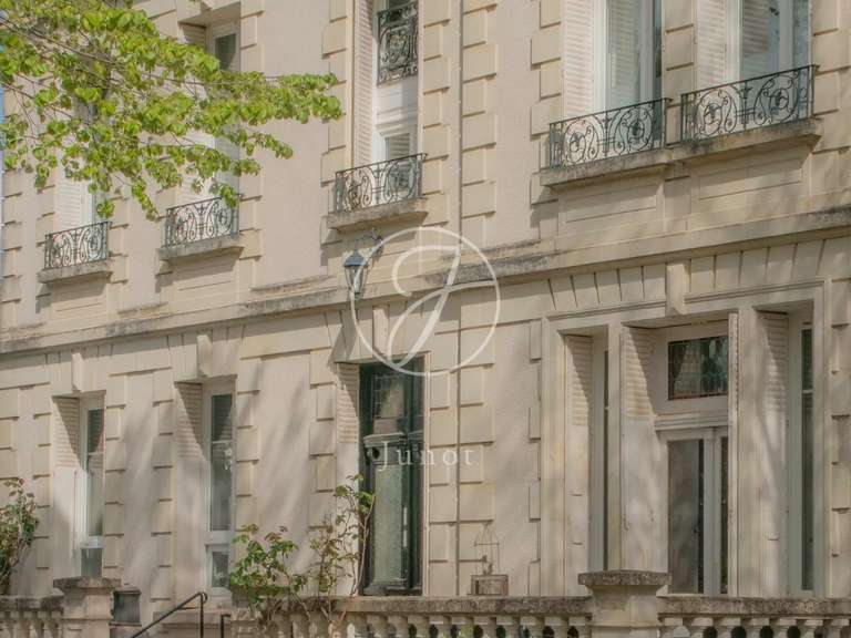 Hôtel particulier Saint-Amand-Montrond - 14 chambres - 844m²