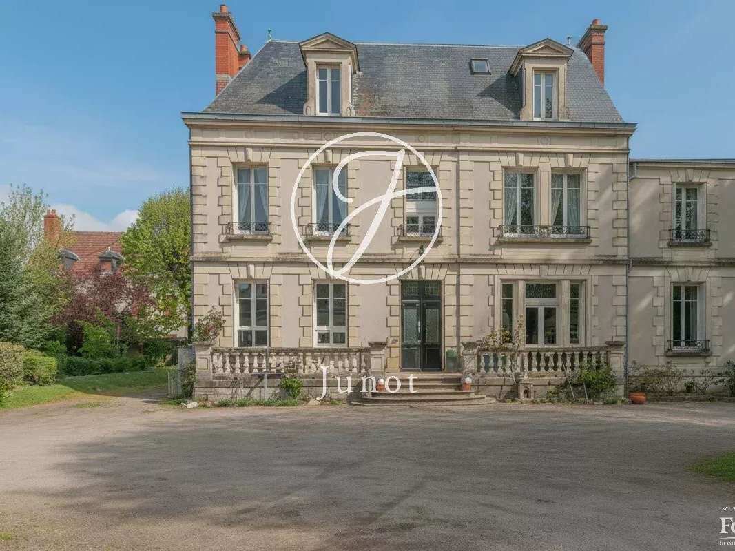 Hôtel particulier Saint-Amand-Montrond