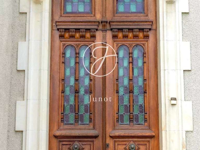 Hôtel particulier Saint-Amand-Montrond - 14 chambres - 844m²