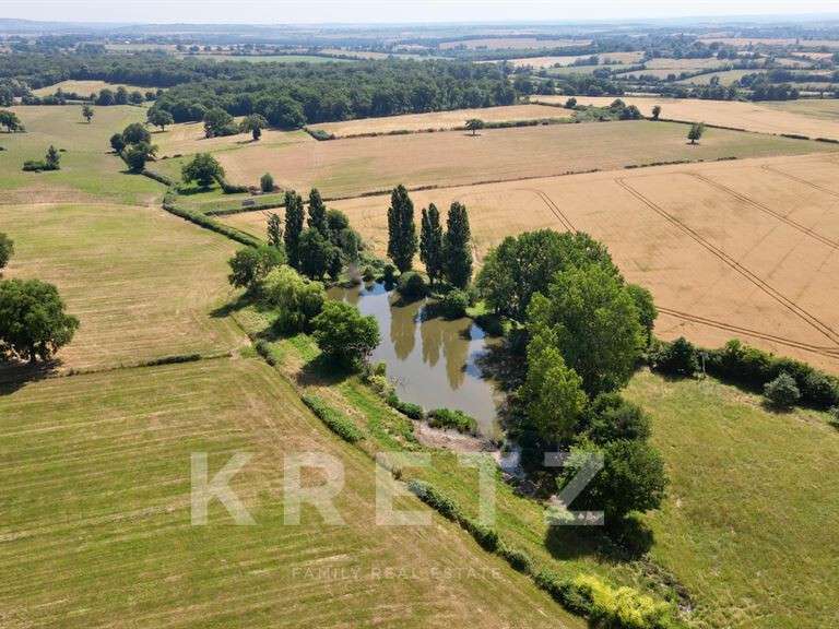 Maison Saint-Amand-Montrond - 4 chambres - 300m²