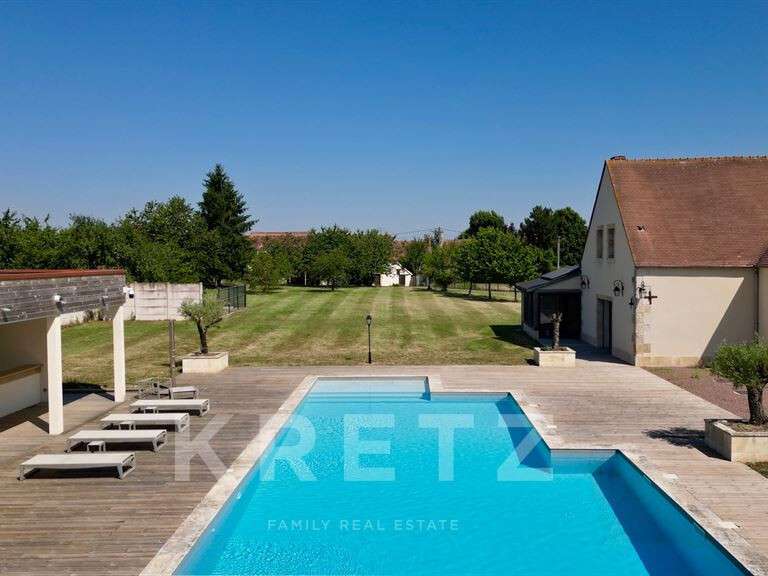 Maison Saint-Amand-Montrond - 4 chambres - 300m²