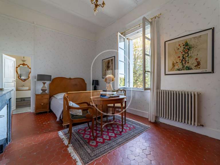 Château Saint-Ambroix - 9 chambres - 370m²