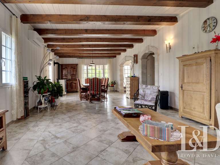 Maison Saint-Ambroix - 4 chambres - 175m²