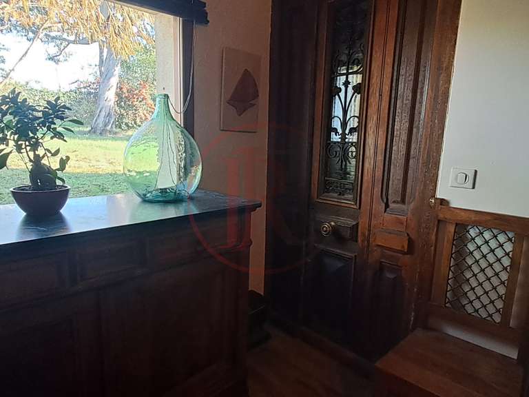 House Saint-Ambroix - 4 bedrooms - 215m²