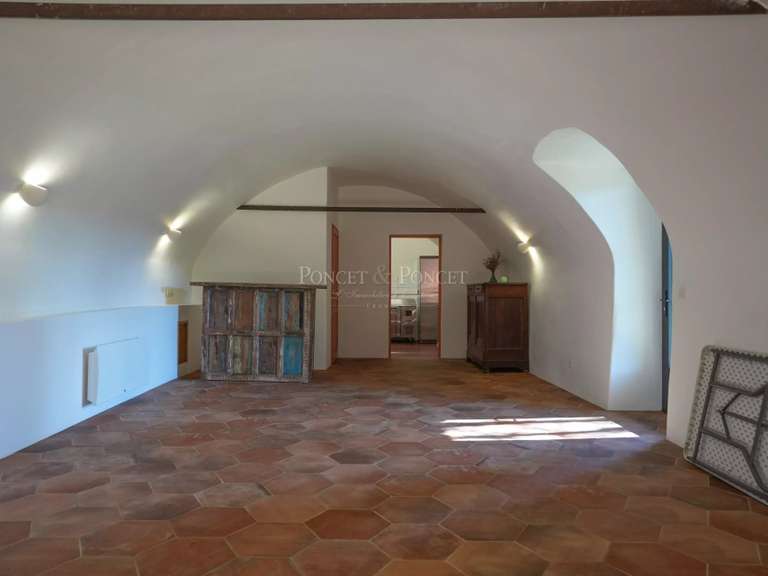 Propriété Saint-Ambroix - 15 chambres - 750m²