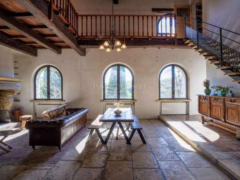 Propriété Saint-Ambroix - 15 chambres - 750m²