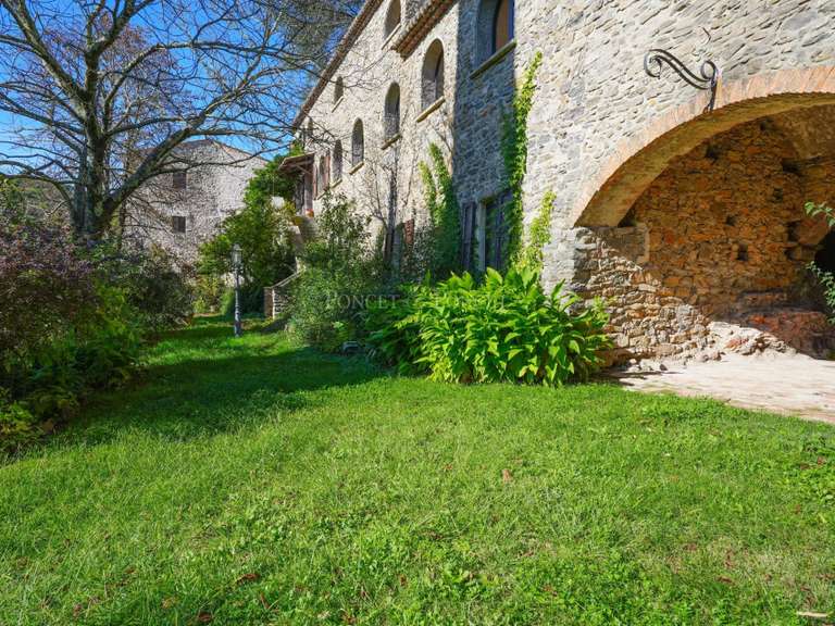 Propriété Saint-Ambroix - 14 chambres - 750m²
