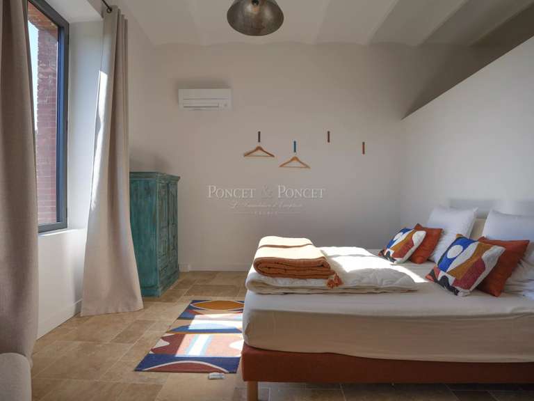 Propriété Saint-Ambroix - 15 chambres - 750m²