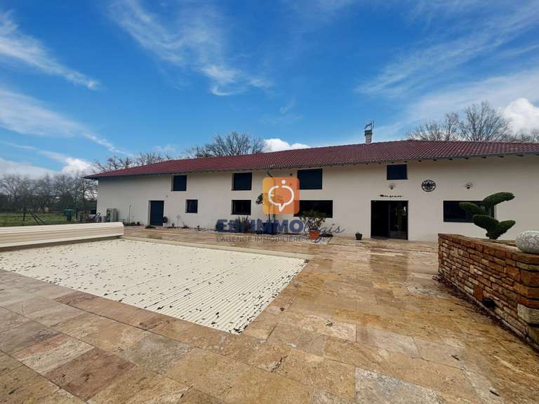 Maison Saint-André-de-Bâgé - 5 chambres - 180m²