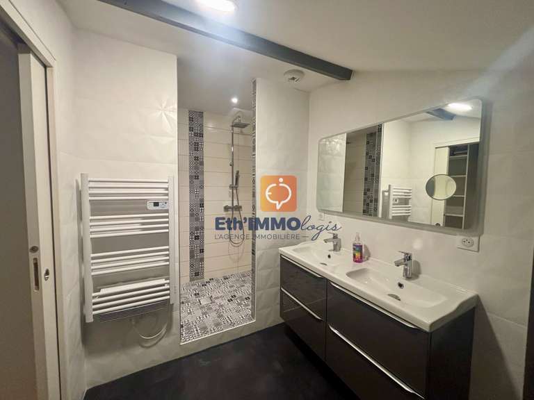 Maison Saint-André-de-Bâgé - 5 chambres - 180m²