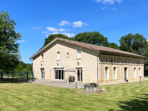 Vente Maison Saint-André-de-Cubzac - 7 chambres