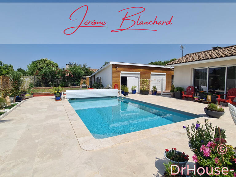 Villa Saint-André-de-Cubzac - 3 bedrooms - 142m²