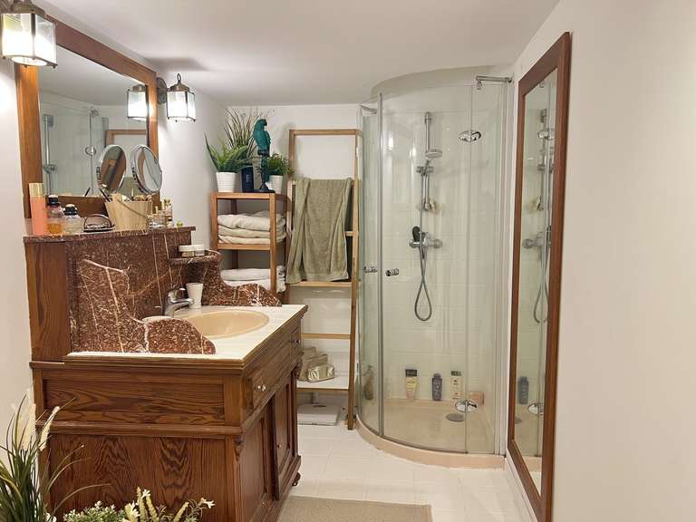 Villa Saint-André-de-Cubzac - 5 chambres - 195m²