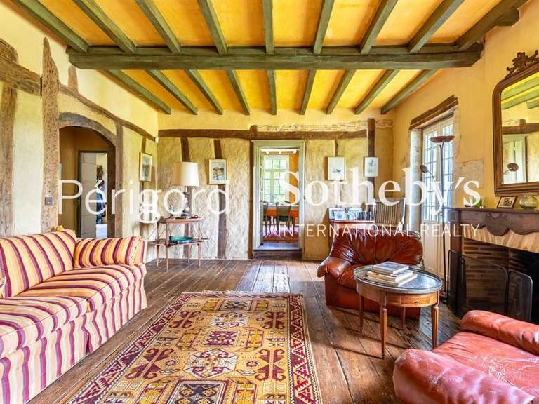 Maison Saint-André-de-Double - 9 chambres - 440m²