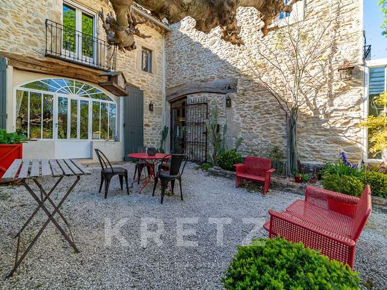 Propriété Saint-André-de-Roquepertuis - 7 chambres - 360m²