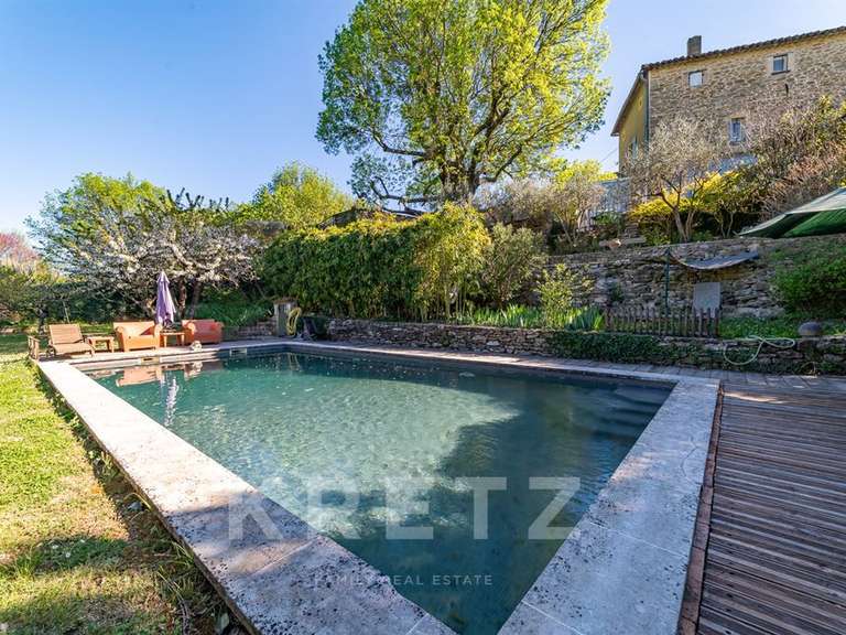 Propriété Saint-André-de-Roquepertuis - 7 chambres - 360m²