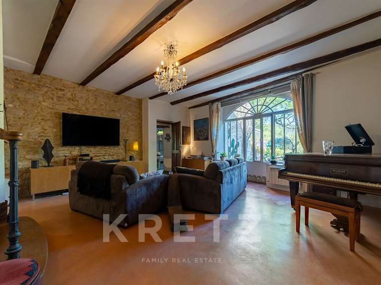 Propriété Saint-André-de-Roquepertuis - 7 chambres - 360m²