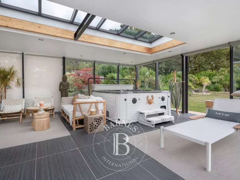 Maison Saint-André-des-Eaux - 6 chambres - 459m²