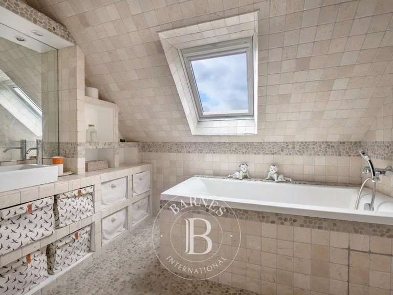 Maison Saint-André-des-Eaux - 6 chambres - 459m²