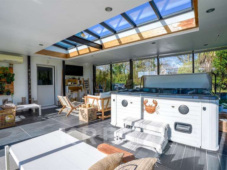Maison Saint-André-des-Eaux - 6 chambres - 247m²