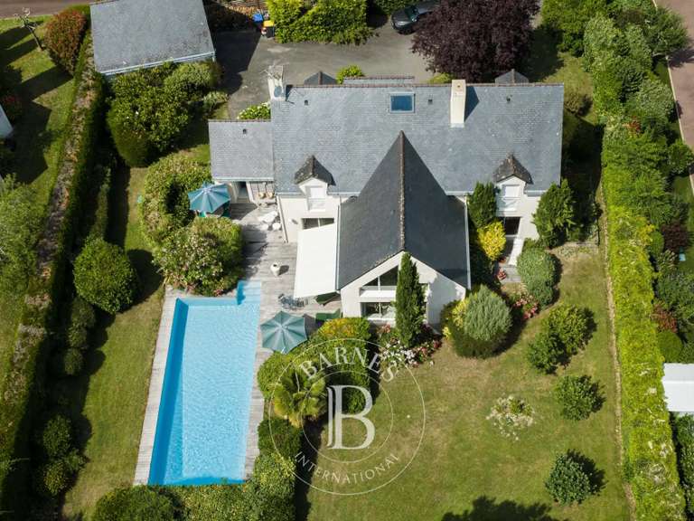 Maison Saint-André-des-Eaux - 5 chambres - 210m²