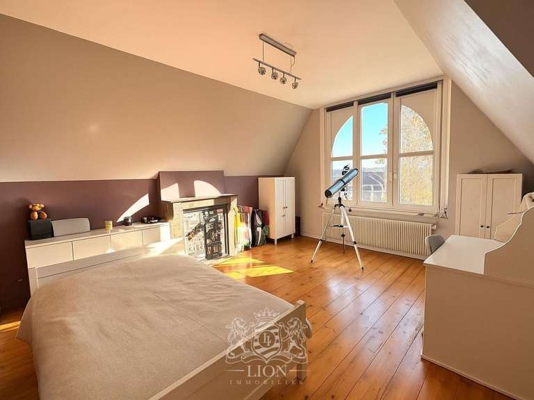 House Saint-André-lez-Lille - 5 bedrooms - 195m²