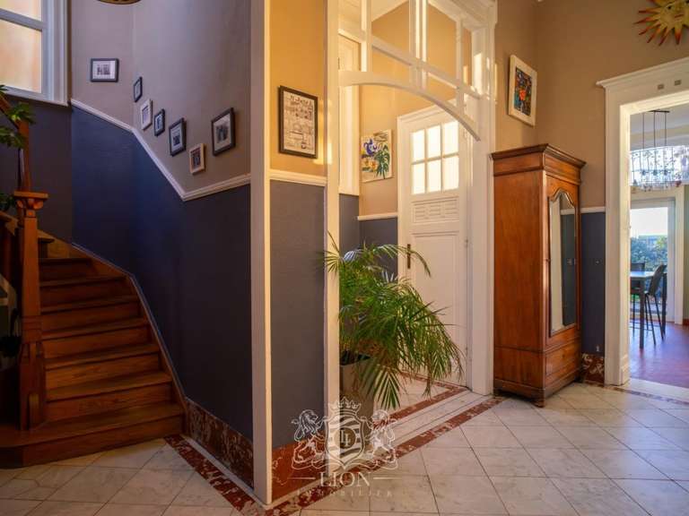 House Saint-André-lez-Lille - 5 bedrooms - 195m²