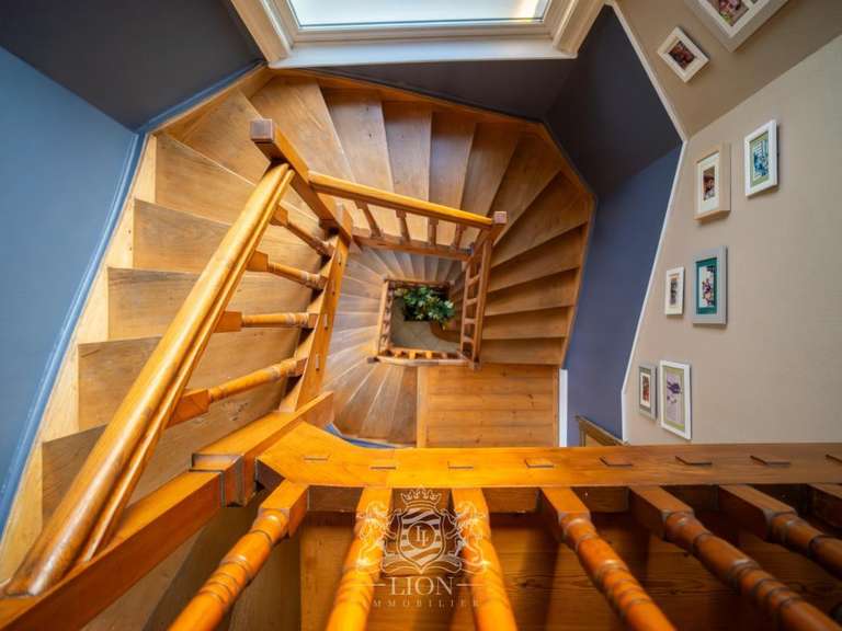 House Saint-André-lez-Lille - 5 bedrooms - 195m²