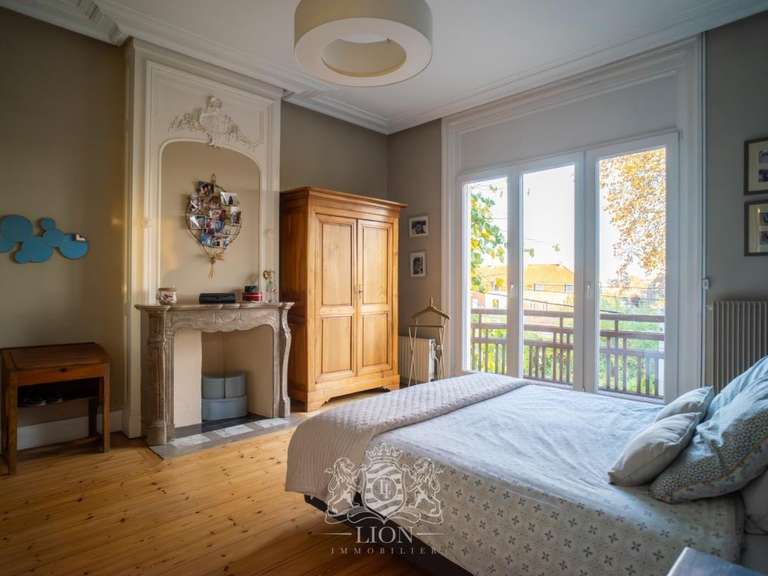 House Saint-André-lez-Lille - 5 bedrooms - 195m²