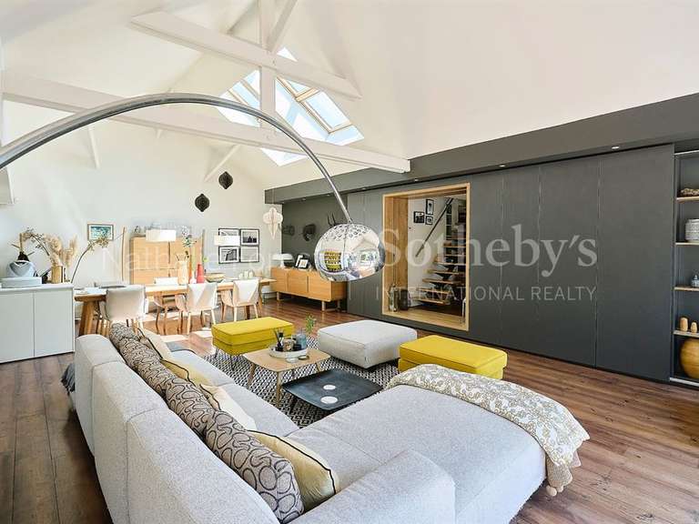 Maison Saint-André-lez-Lille - 5 chambres - 212m²