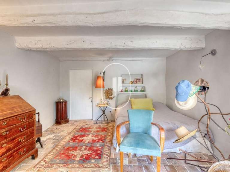 Maison Saint-Antonin-du-Var - 5 chambres - 230m²