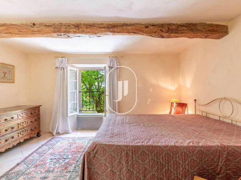 Maison Saint-Antonin-du-Var - 5 chambres - 230m²