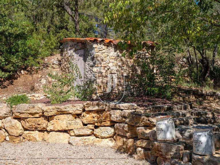 Villa Saint-Antonin-du-Var - 4 chambres - 200m²