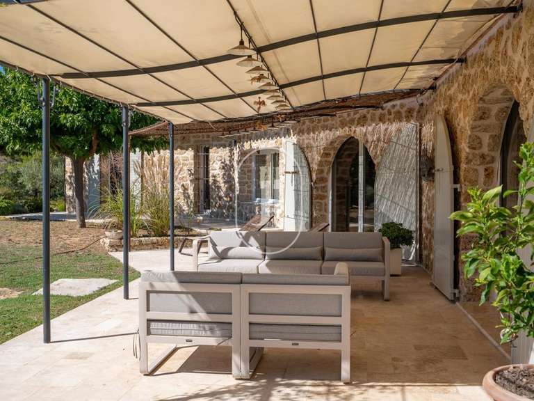 Villa Saint-Antonin-du-Var - 4 chambres - 200m²