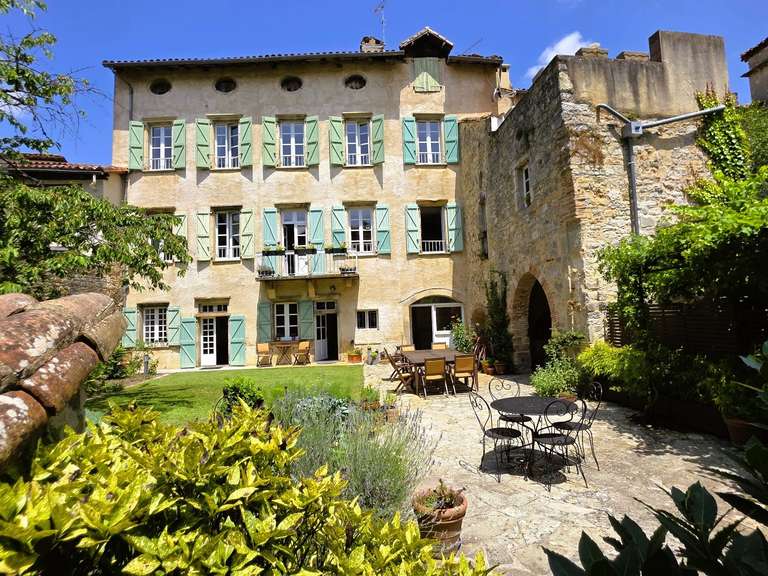 Maison Saint-Antonin-Noble-Val - 8 chambres - 470m²