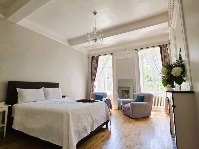 Maison Saint-Antonin-Noble-Val - 8 chambres - 470m²