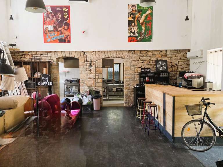 Maison Saint-Antonin-Noble-Val - 6 chambres - 390m²