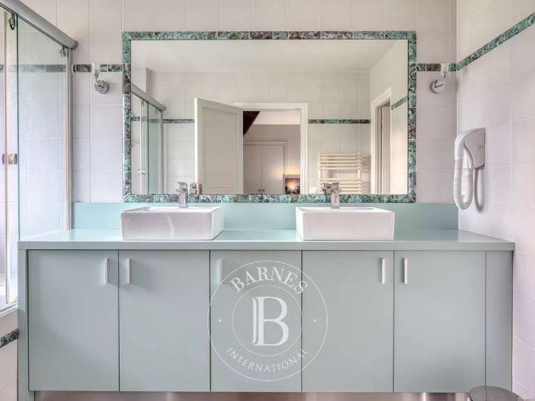 Maison Saint-Arnoult - 9 chambres - 500m²