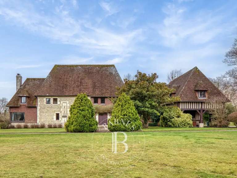 Maison Saint-Arnoult - 9 chambres - 500m²