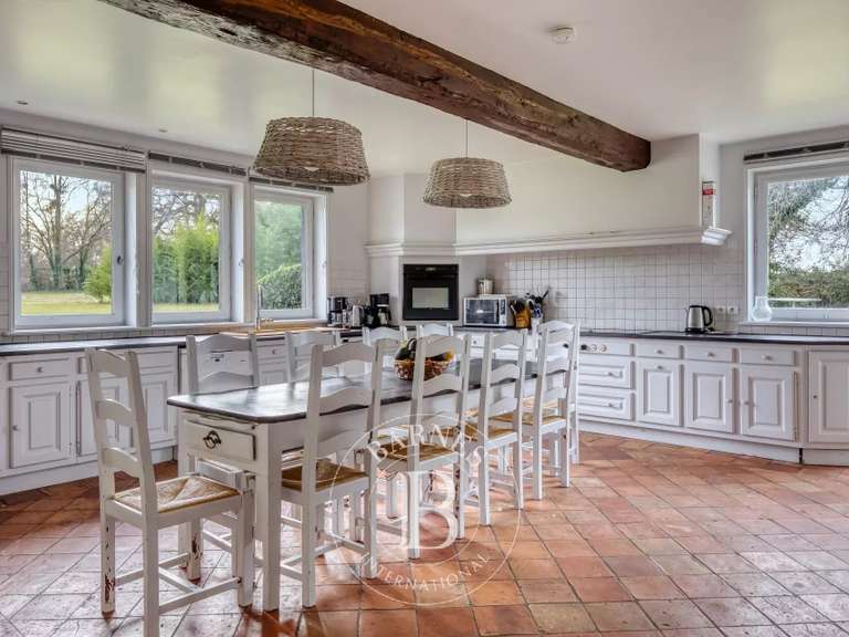 Maison Saint-Arnoult - 9 chambres - 500m²